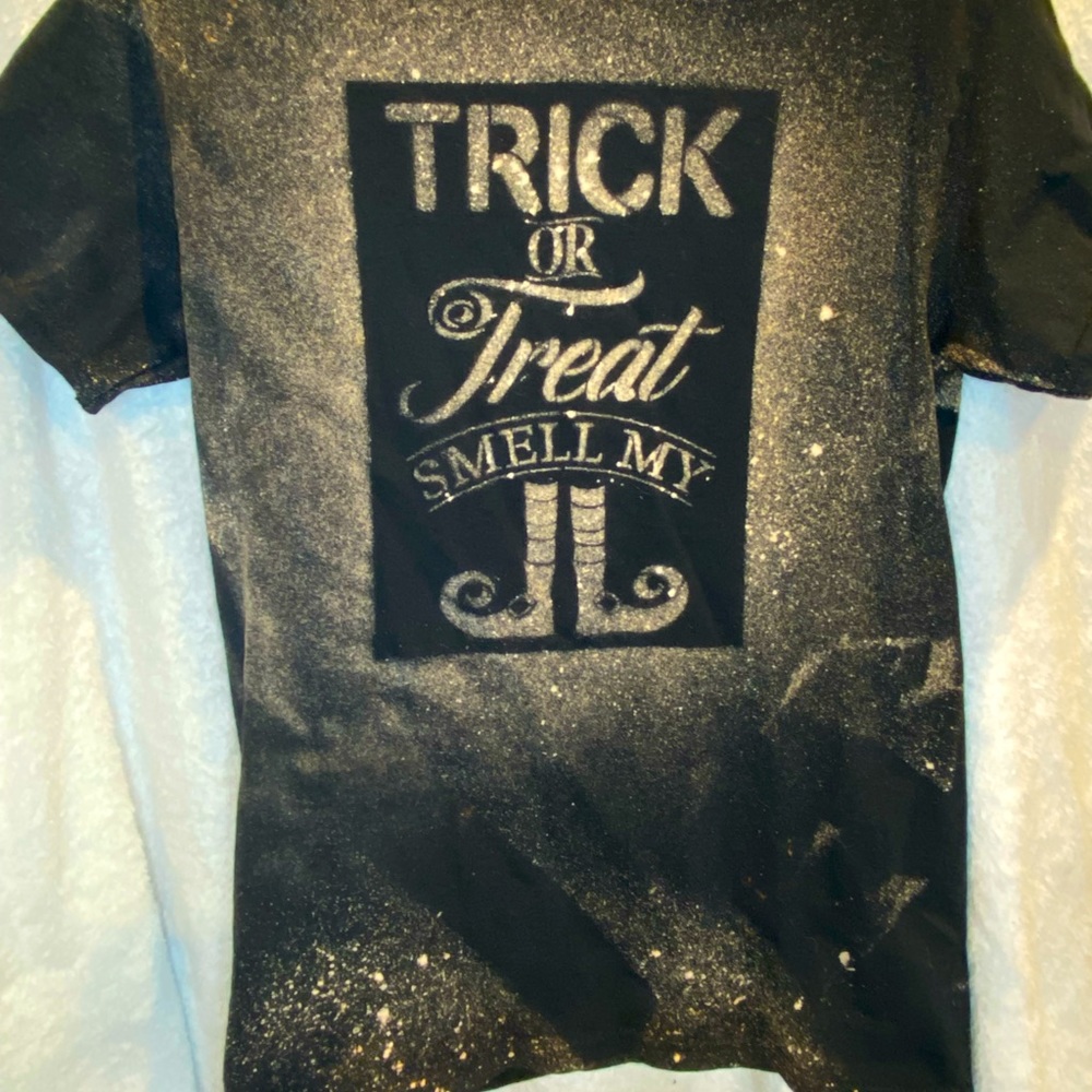Bleached T-shirt - size small - handmade